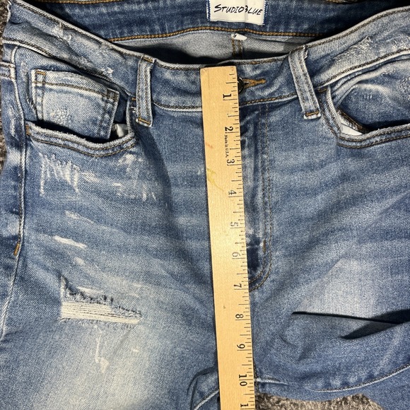 Studio Blue Jeans Distressed Rolled Cuff‎  Stretch Size 30 - Picture 3 of 12